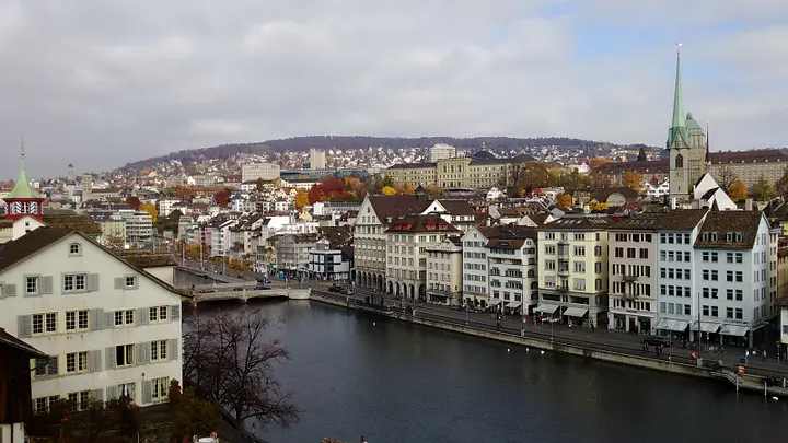 我在台灣的那套讀書方式派不上用場